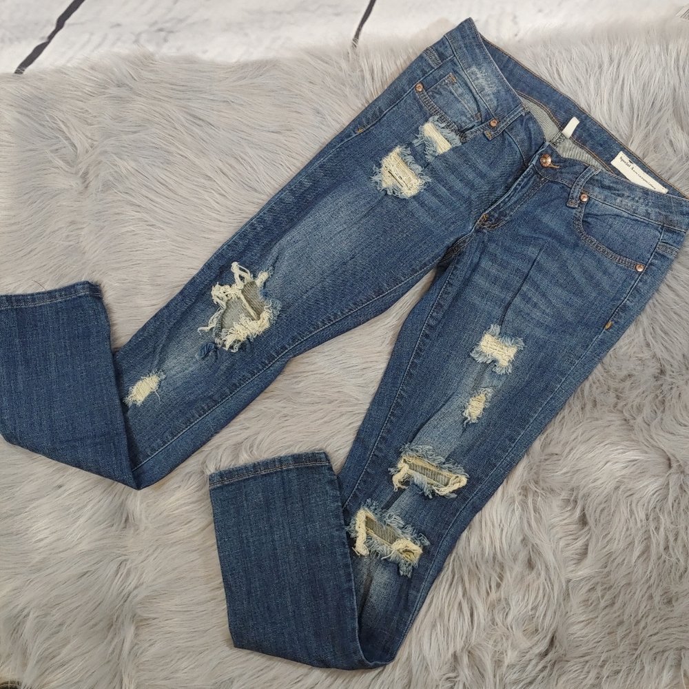 Special A distressed jeans Size 7